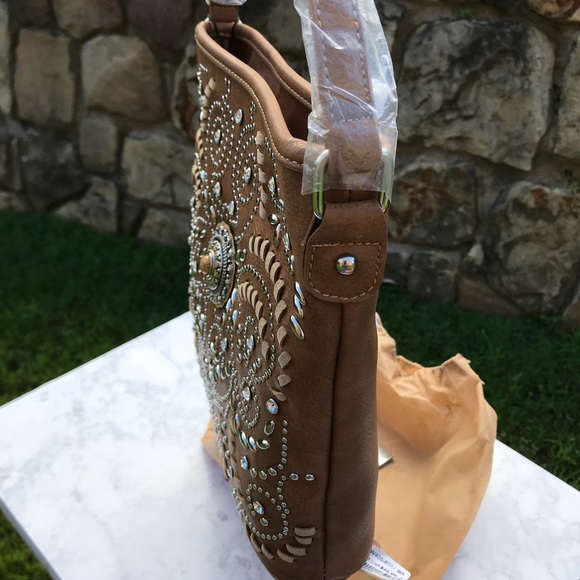 Montana West Concho Brown Crossbody - Picture 3 of 8